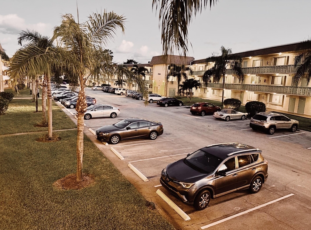 600 Village Green Court - Photo 24
