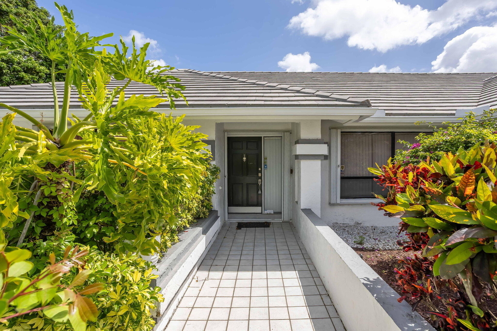 9476 El Clair Ranch Road - Photo 3