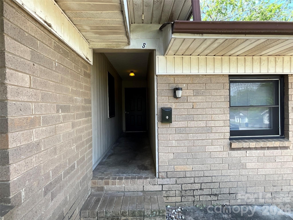 304 Palm Street - Photo 1