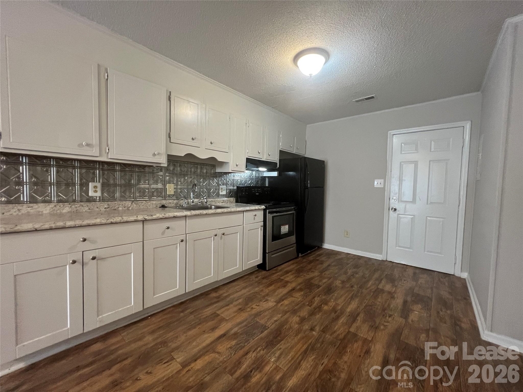 1312 Linwood Road - Photo 2