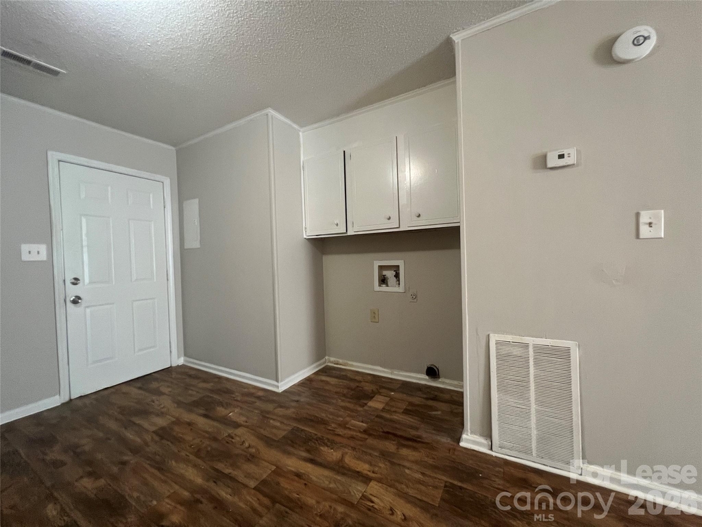 1312 Linwood Road - Photo 3