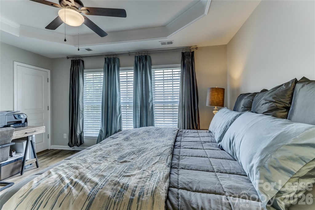 905 Lyndley Drive - Photo 33