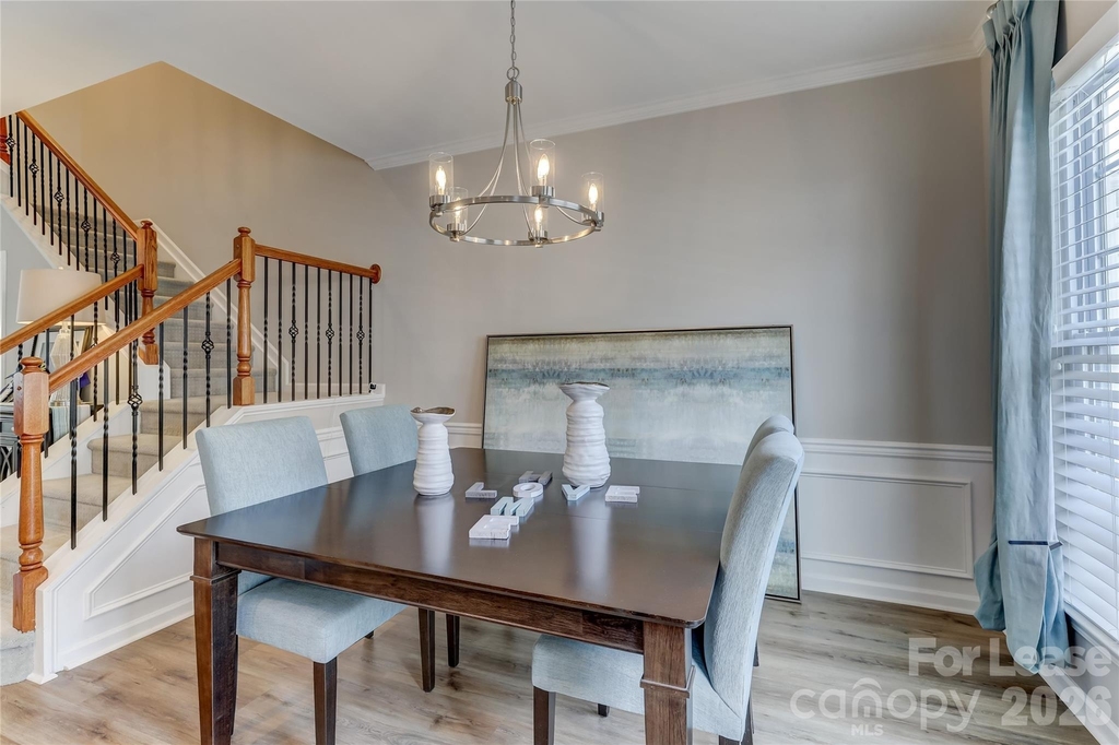 905 Lyndley Drive - Photo 10