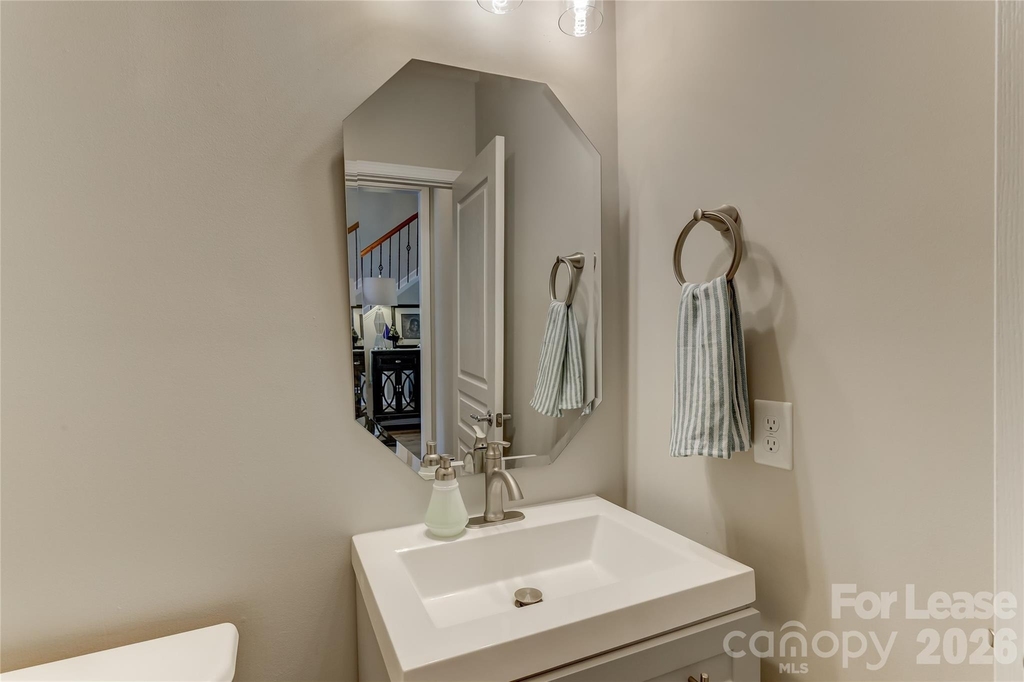 905 Lyndley Drive - Photo 23