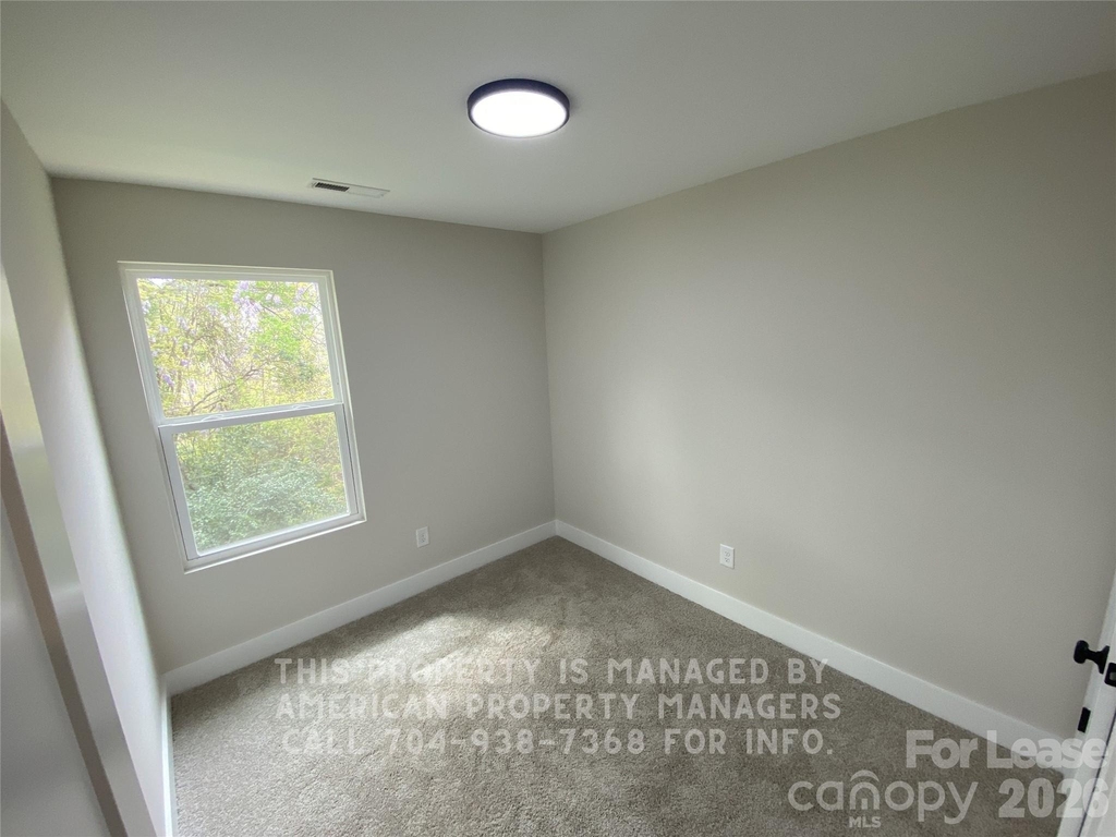724 Elizabeth Avenue - Photo 7