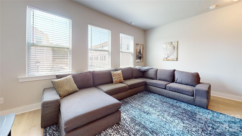 3948 Winterfield Place - Photo 6