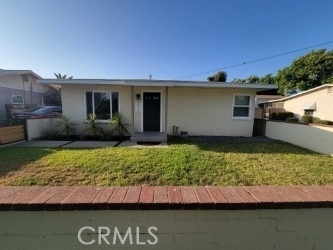 311 W Green - Photo 1