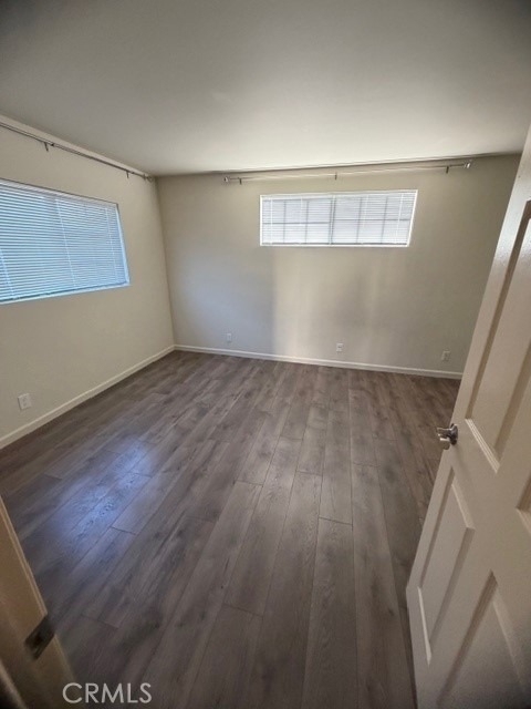 18435 Keswick Street - Photo 14
