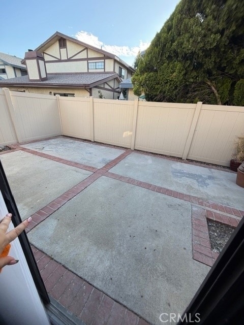 18435 Keswick Street - Photo 19