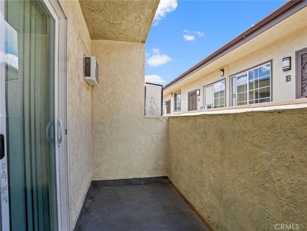 7037 Milton Avenue - Photo 11