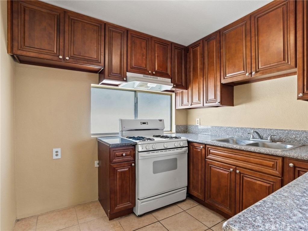 7037 Milton Avenue - Photo 5