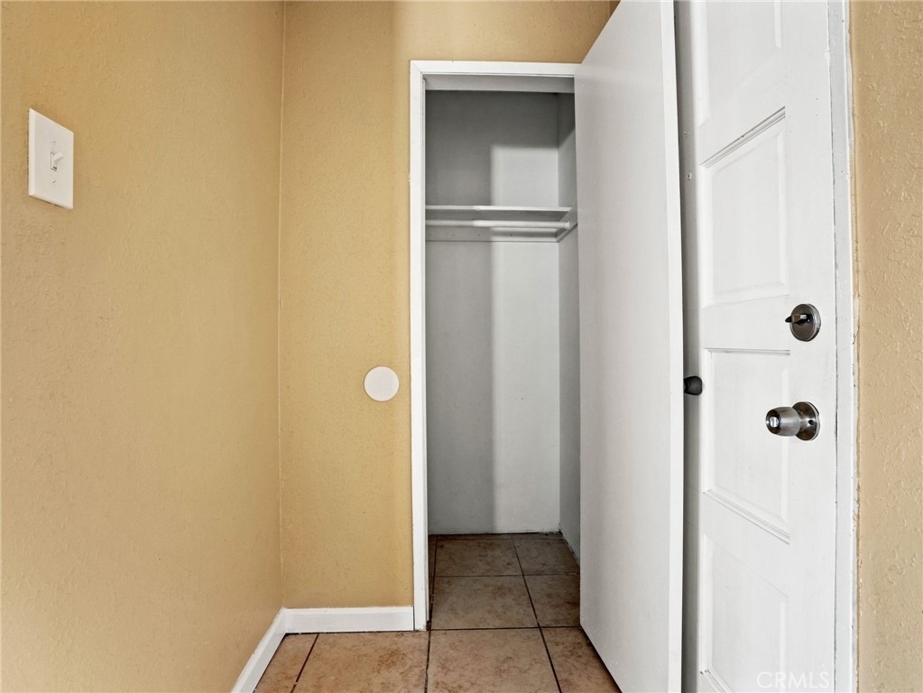 7037 Milton Avenue - Photo 6