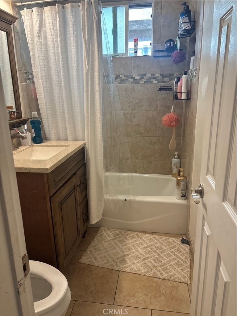 4428 W 171st Street - Photo 2
