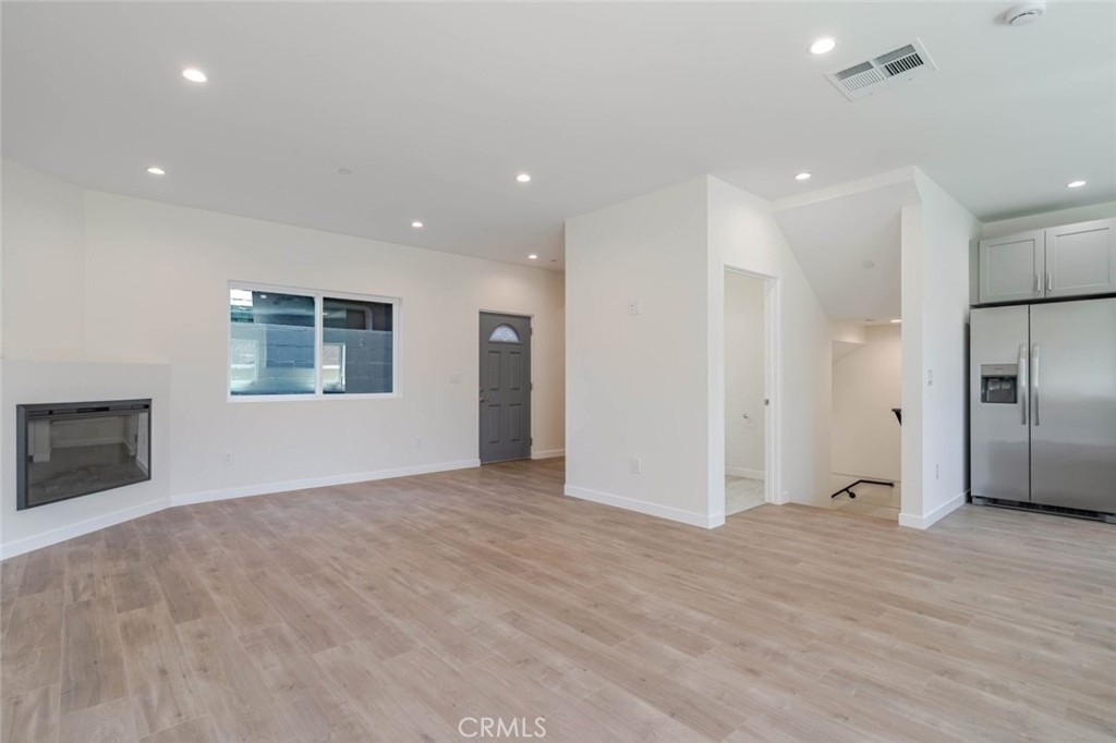 1961 Waltonia Drive - Photo 5
