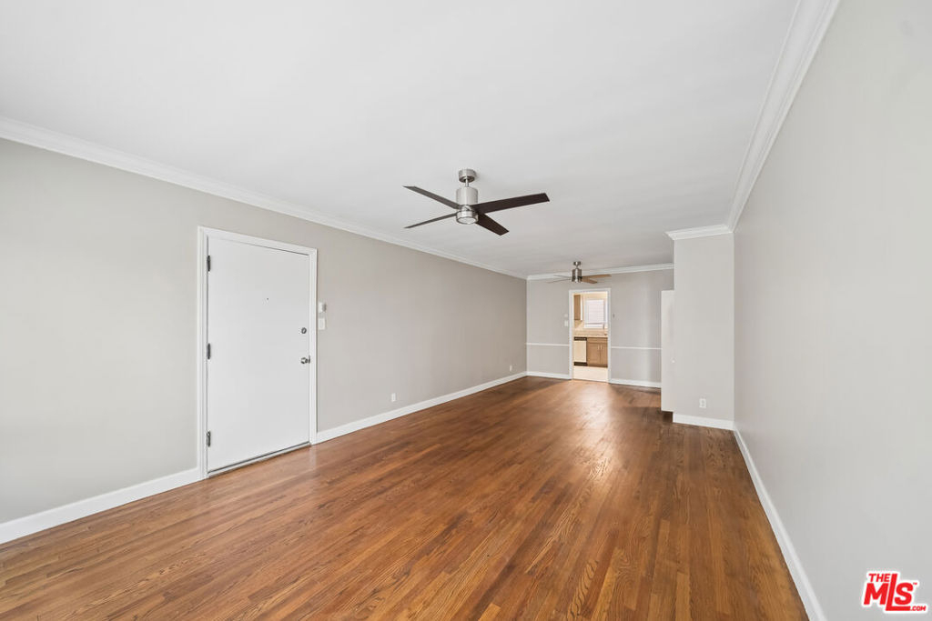 3646 Carmona Avenue - Photo 1