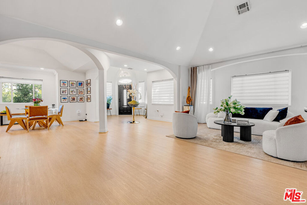 367 S Oak Avenue - Photo 8