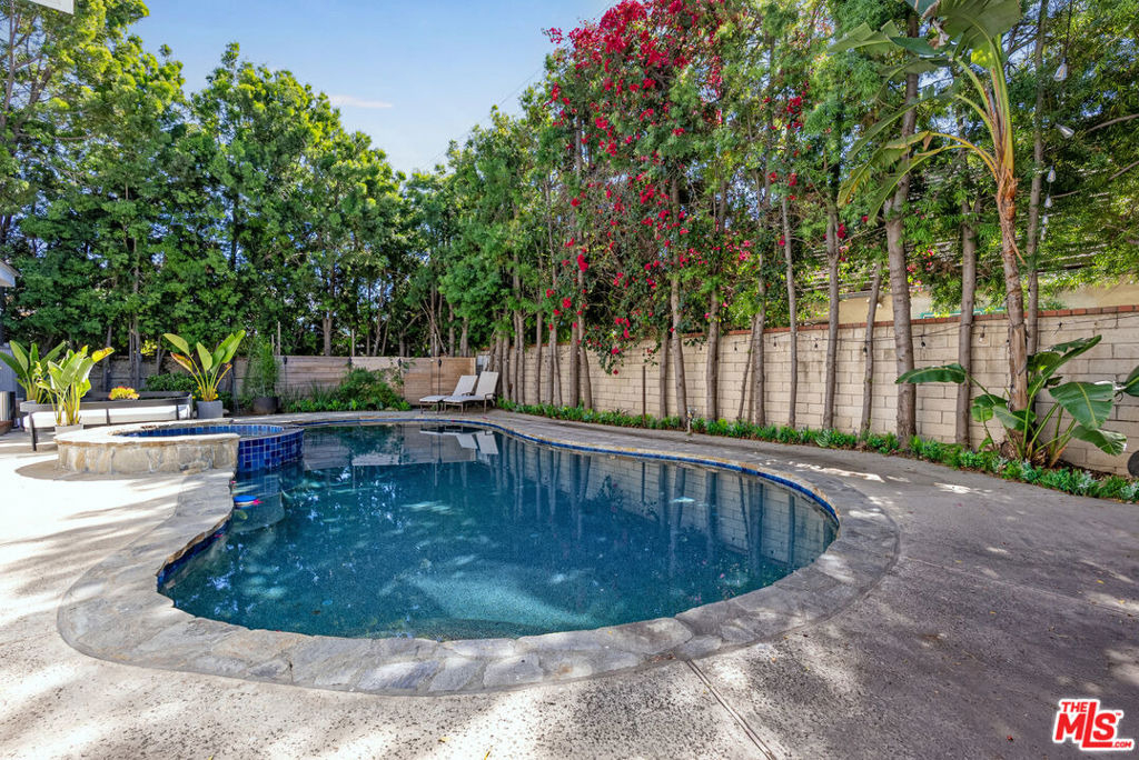 367 S Oak Avenue - Photo 25