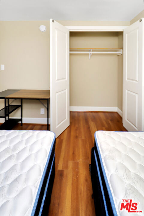 10982 Roebling Avenue - Photo 13