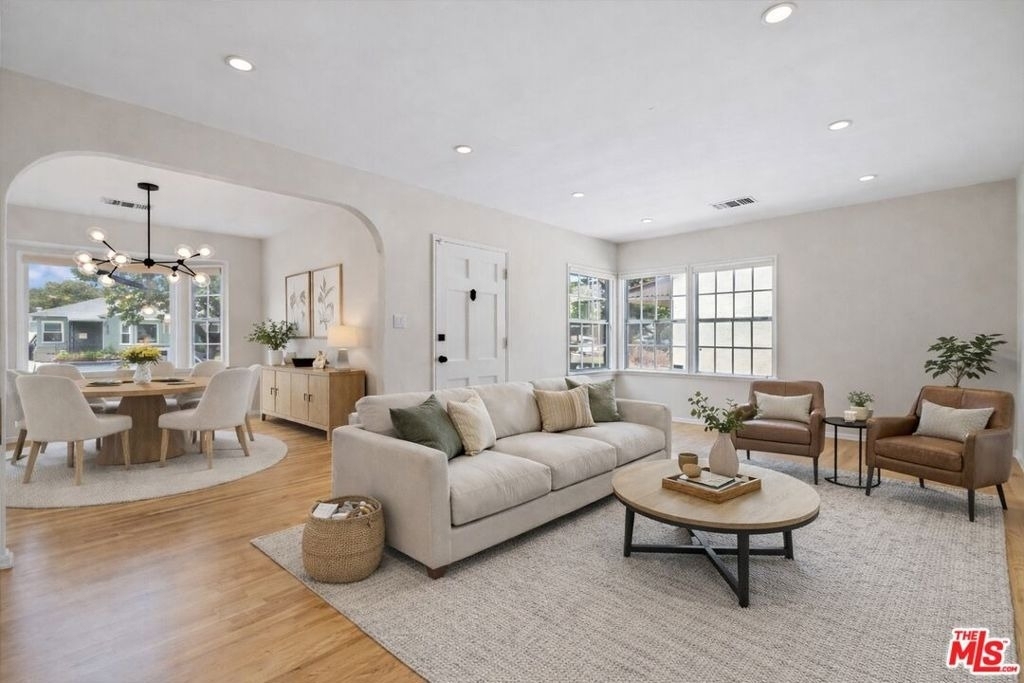 8348 Reading Avenue - Photo 1