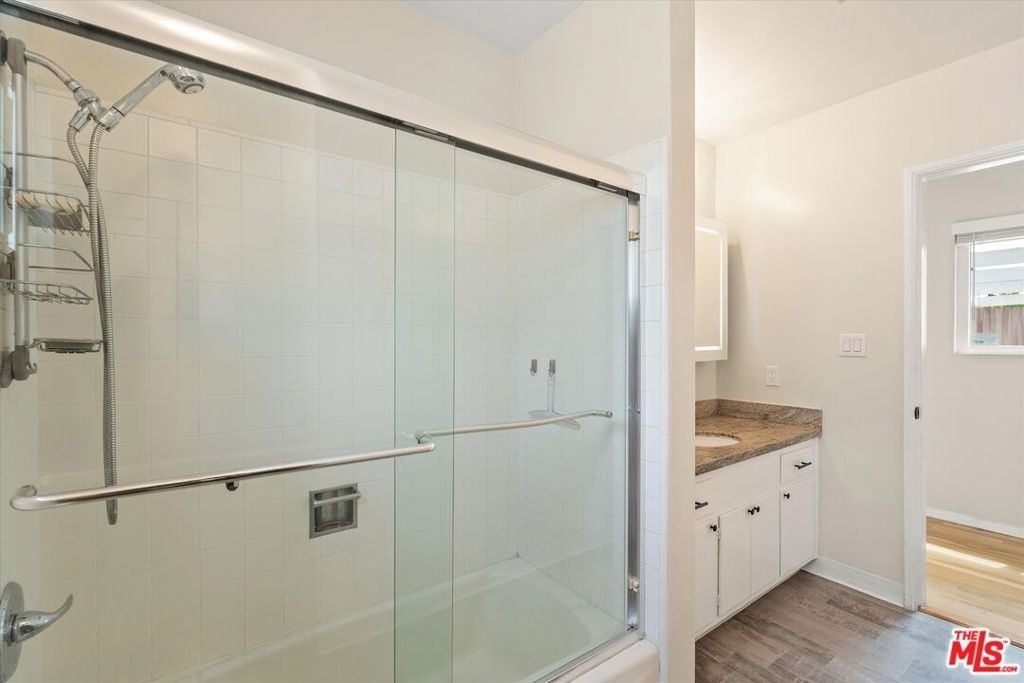 8348 Reading Avenue - Photo 15