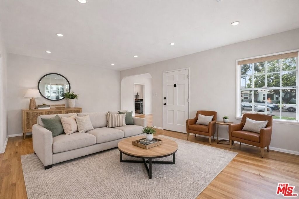 8348 Reading Avenue - Photo 5