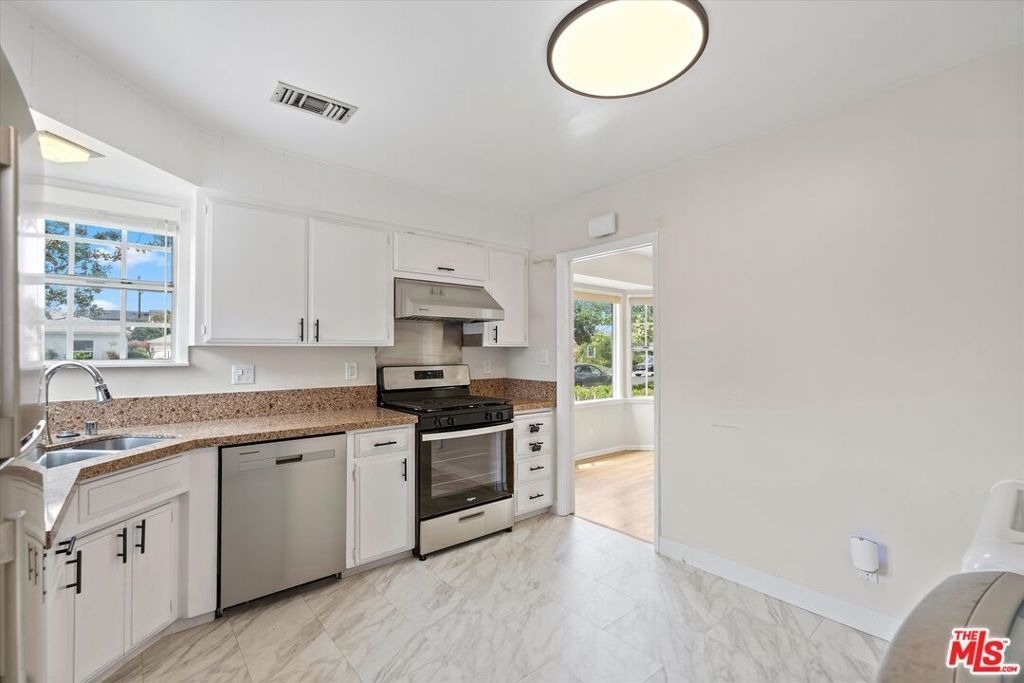 8348 Reading Avenue - Photo 4