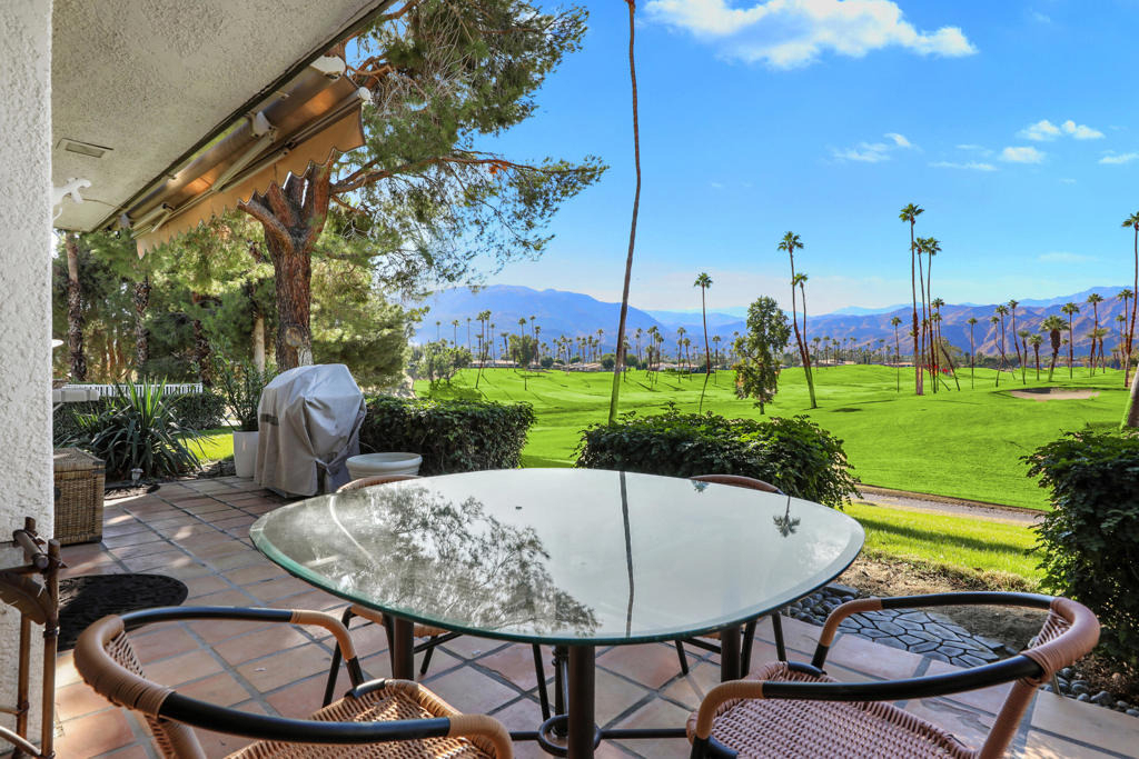 47 Juan Carlos Drive - Photo 2