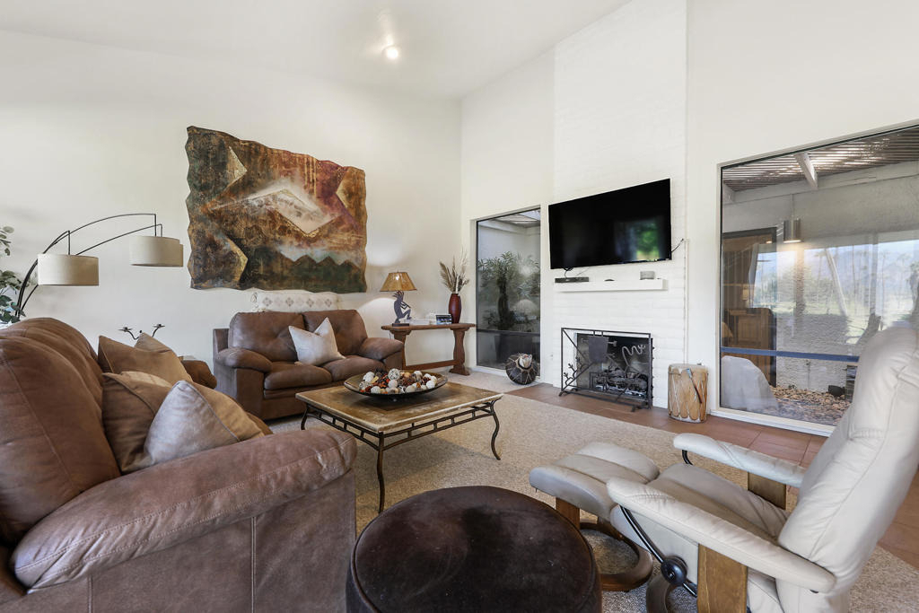 47 Juan Carlos Drive - Photo 8
