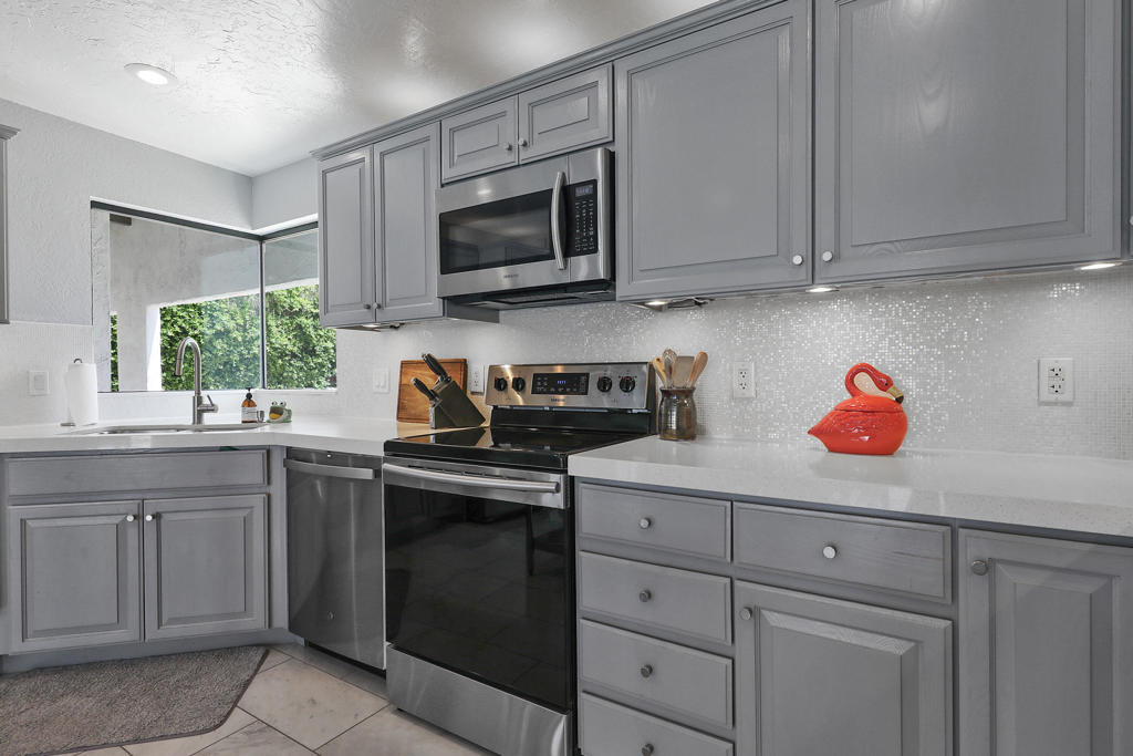 42655 Delhi Place - Photo 9