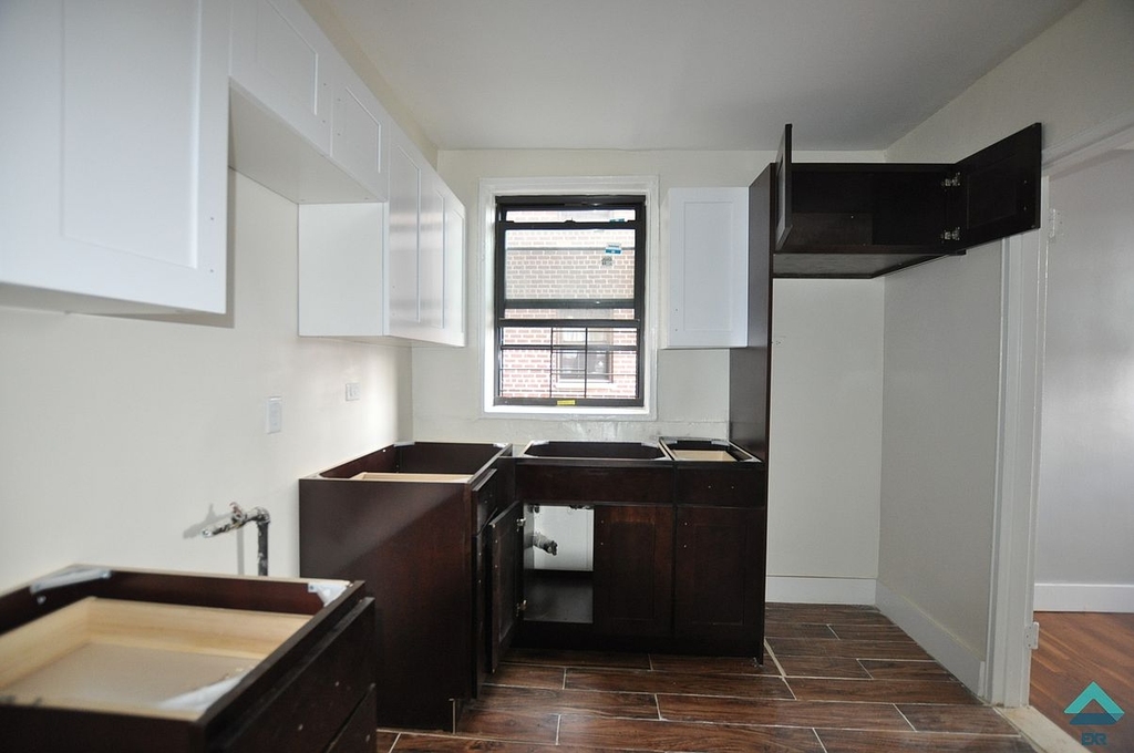 Clarkson Avenue - Photo 2