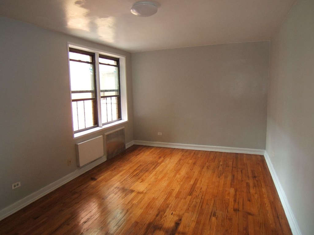 Clarkson Avenue - Photo 0