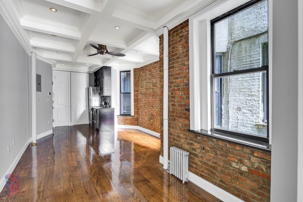 W 103rd St - Photo 1