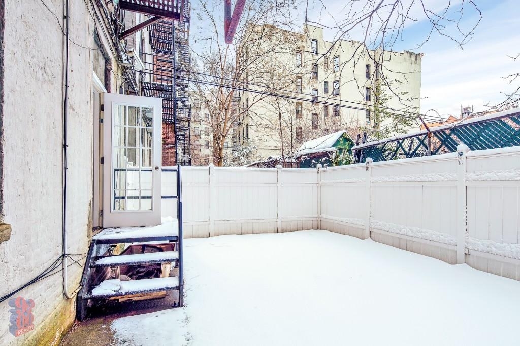 W 103rd St - Photo 8