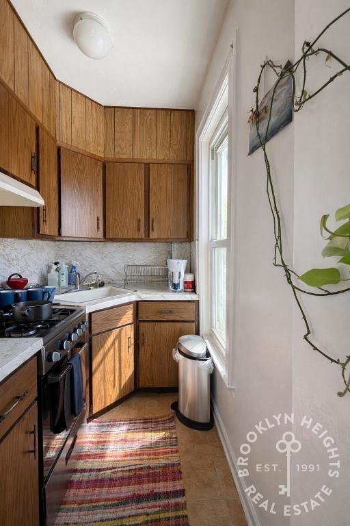 276 Degraw Street - Photo 2
