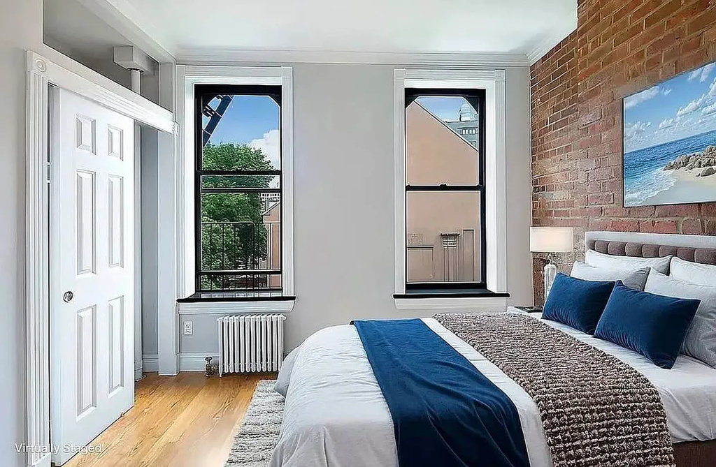 Mott Street - Photo 0