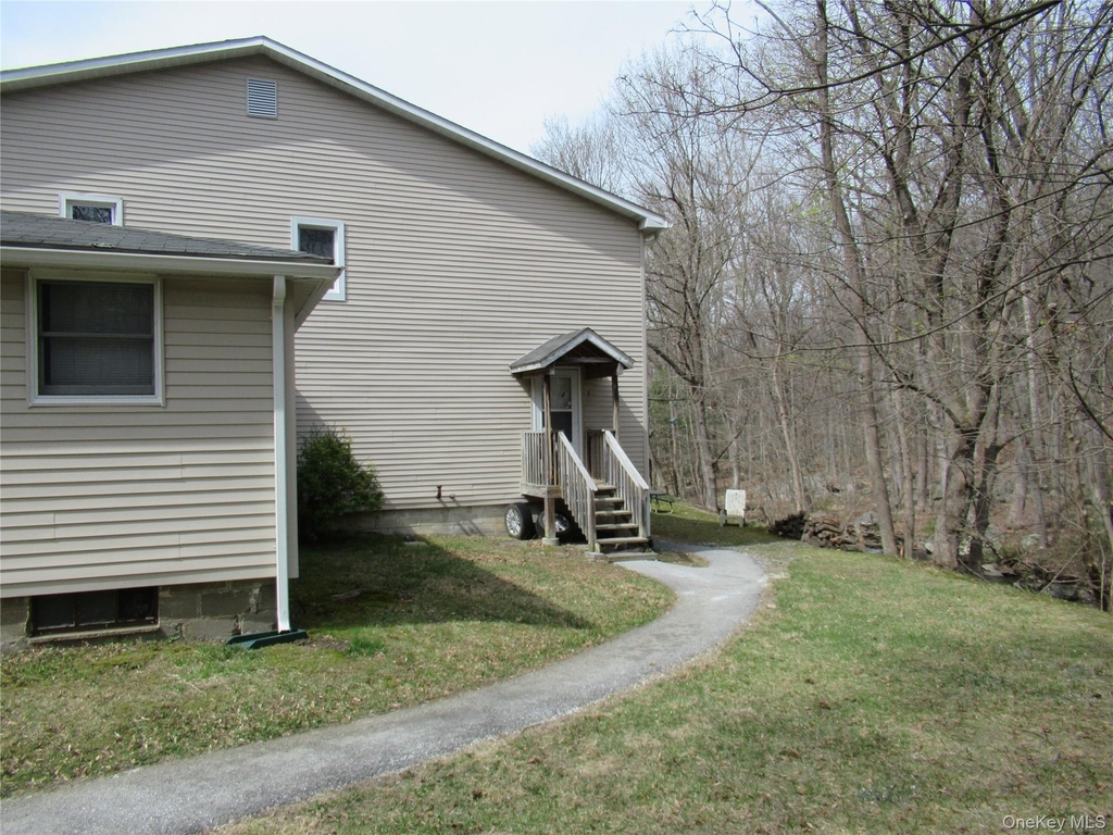 300 Old Route 55 - Photo 18