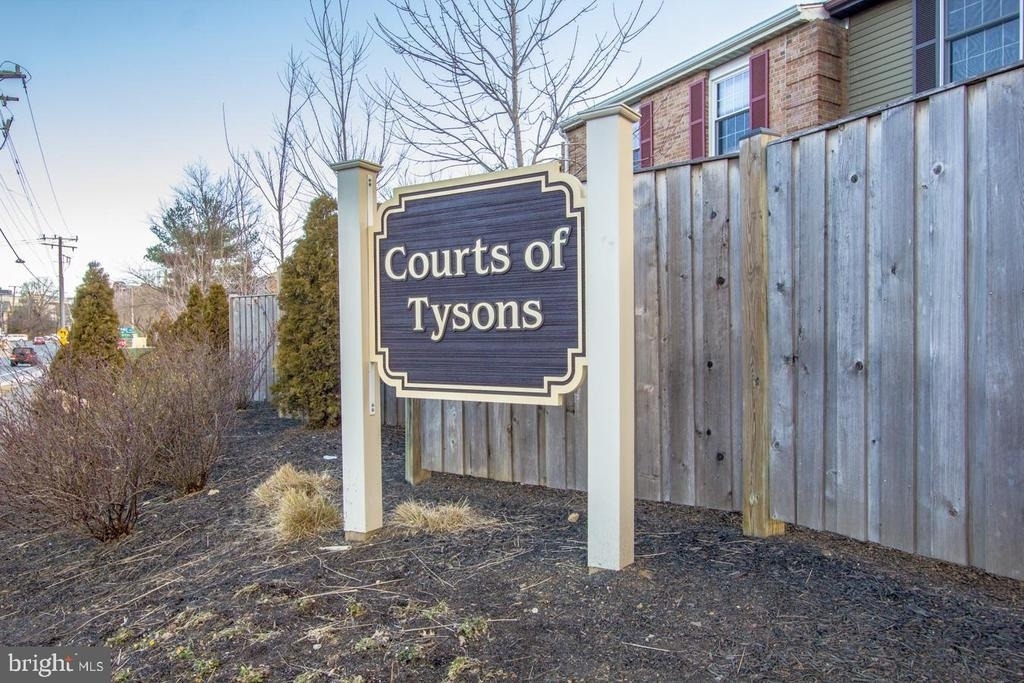 8035 Tyson Oaks Circle - Photo 1