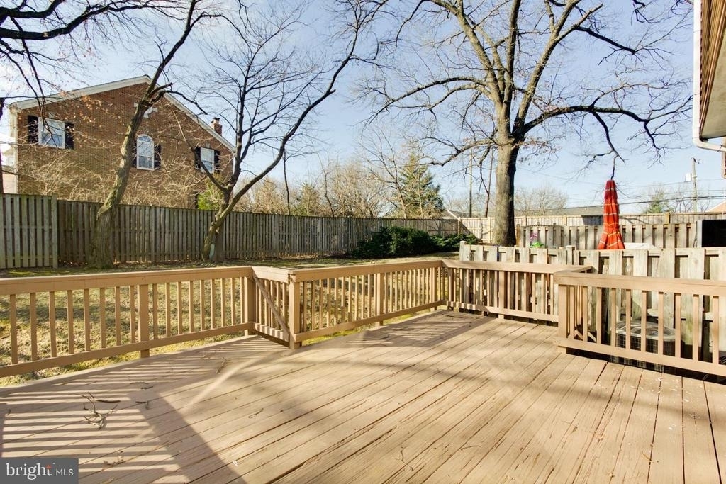 8035 Tyson Oaks Circle - Photo 15