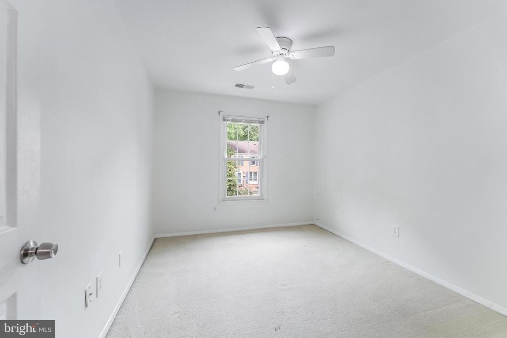 2331 Harleyford Court - Photo 27