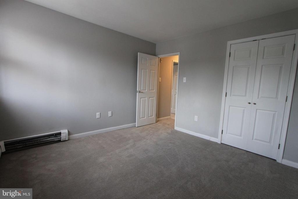 700 W Walnut Lane - Photo 12