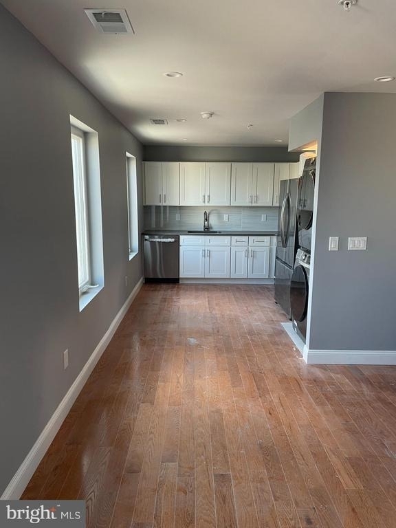 2615 Latona Street - Photo 9