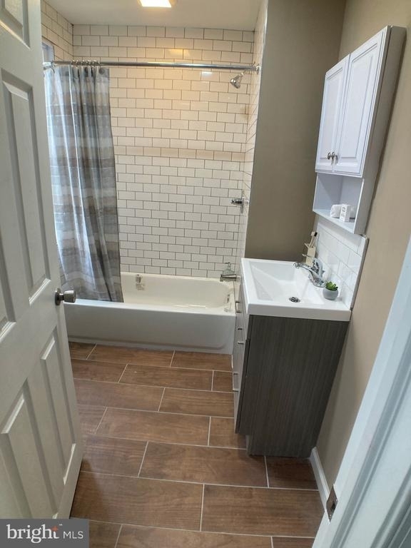 2060 E Orleans Street - Photo 6