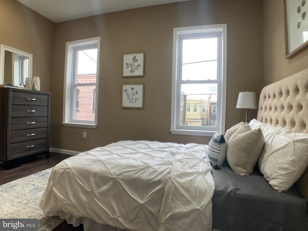 2060 E Orleans Street - Photo 32