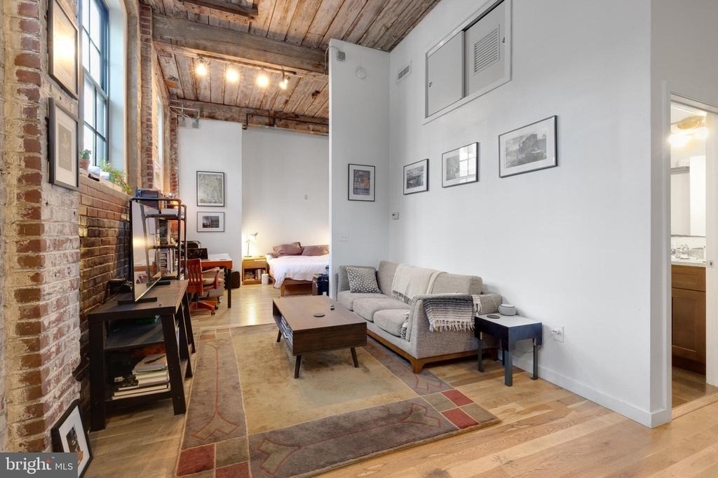 1737 N Howard Street - Photo 3