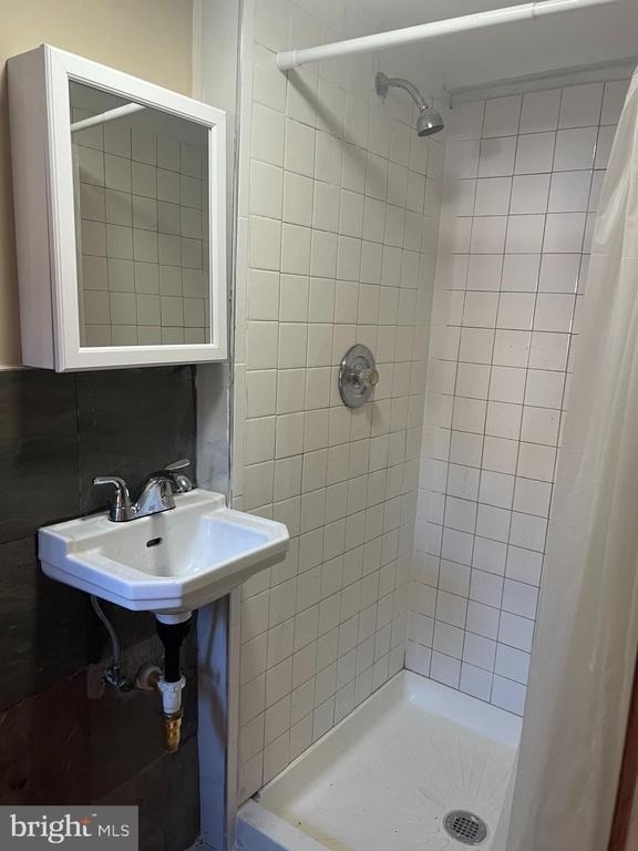 3340 Cottman Avenue - Photo 5