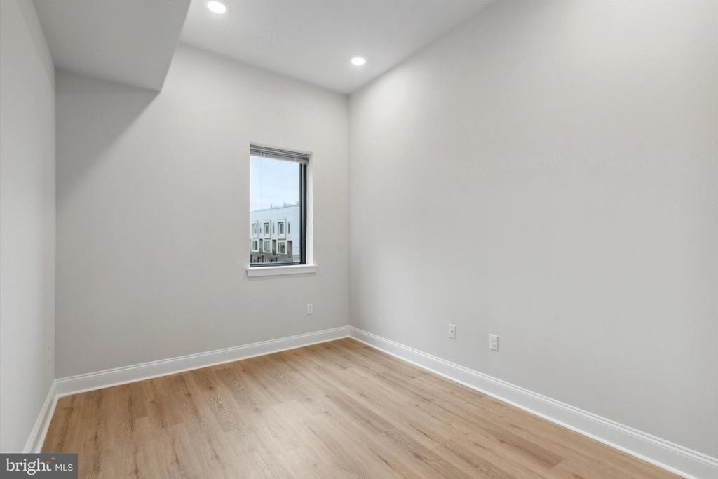 2143 E Lehigh Avenue - Photo 10