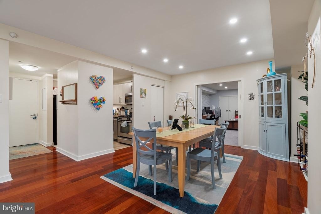 219 S 18th Street - Photo 4
