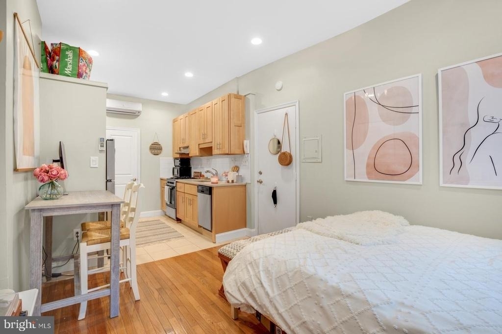 626 S 19th Street - Photo 2