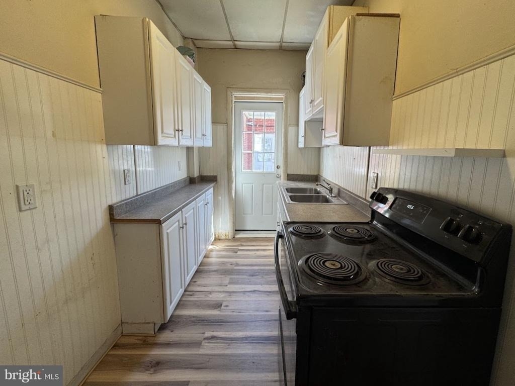 554 E High Street - Photo 1