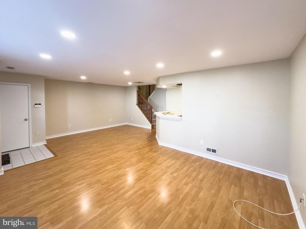 806 Wharton Road - Photo 4